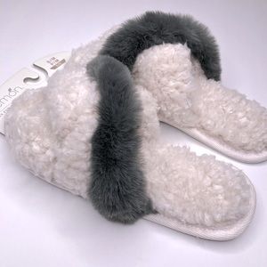 LEMON Gray Faux Fur & Creme Faux Sherpa Slippers Crisscross Style Sz S/M 5-6